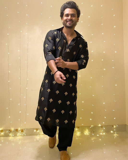 BLACK EMBROIDERY WORKED MEN'S KURTA